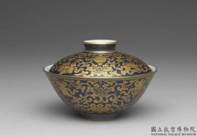 图片[3]-Lidded bowl with gold tracing on cobalt blue glaze, Qing dynasty, Qianlong reign (1736-1795)-China Archive